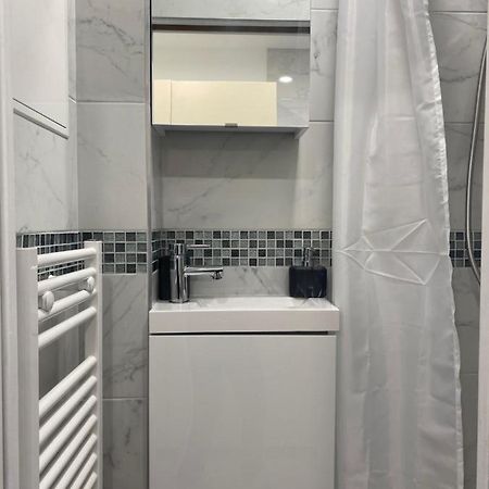 Agiahouse - Aubervilliers Appartement Buitenkant foto